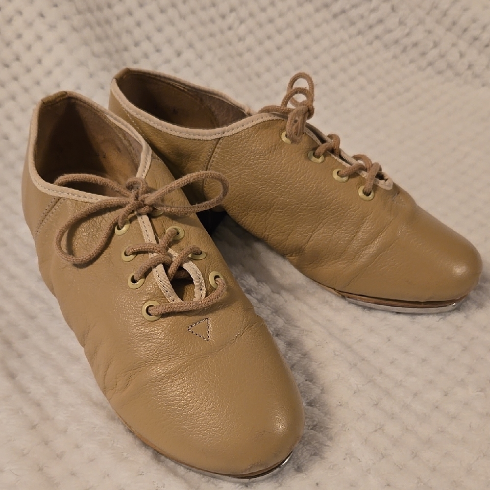 Leo's Tan Split Sole Tap Shoes
